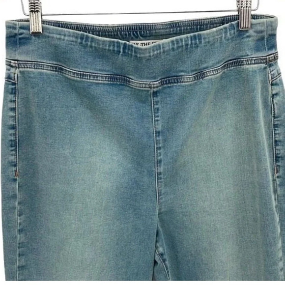 Free People We The Free In My Feelings Cropped Boot Cut Jeans Small NWT - Picture 7 of 11